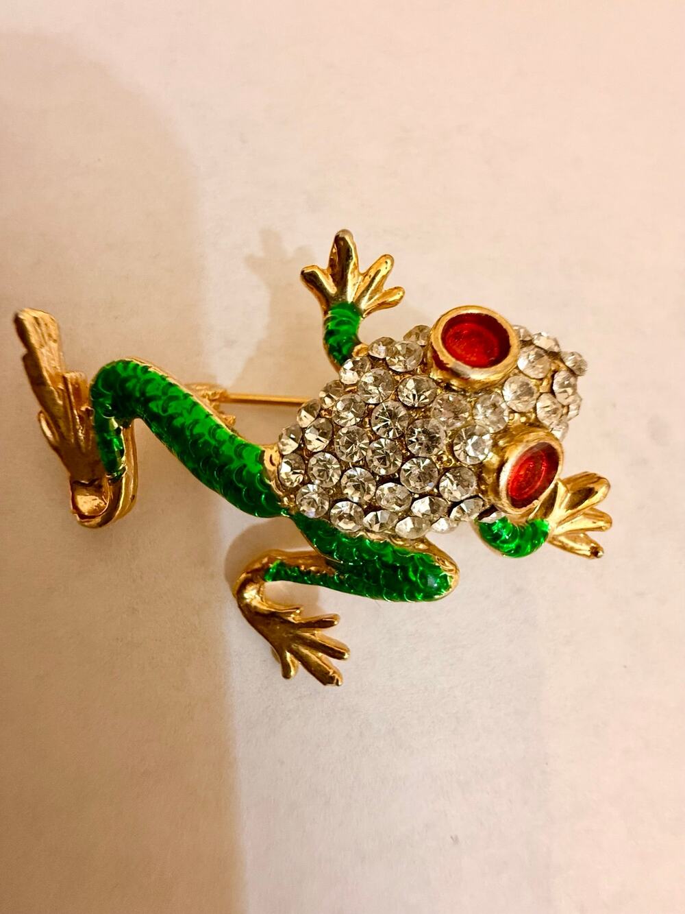 Vintage Rhinestone Frog Brooch Green Enamel Gold Tone Unsigned